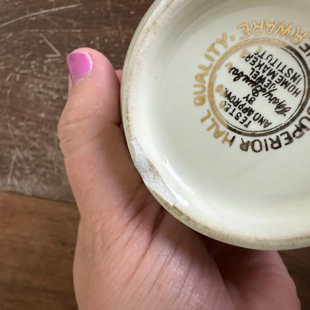 Hall's Superior Kitchenware Mary Dunbar Autumn‎ Leaf Jewel Tea Creamer